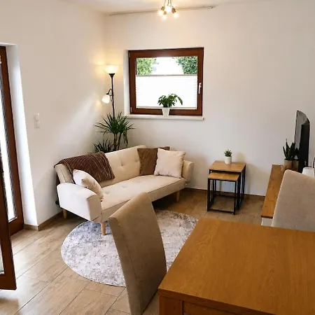 شقة Maisonetten-apartment Mit Terrasse Und Garten