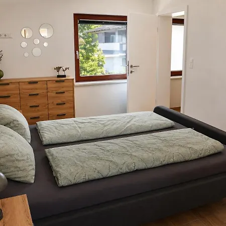 شقة Maisonetten-apartment Mit Terrasse Und Garten *